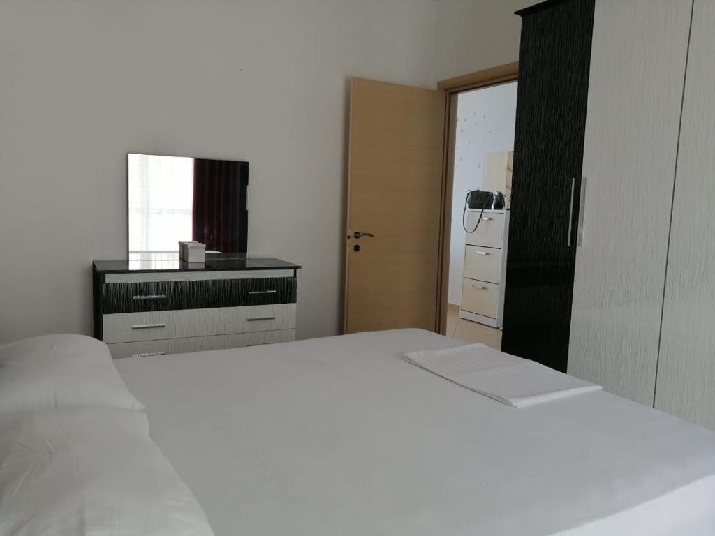 Bilal Golemi Sea View Apartment Sarandë Exterior foto
